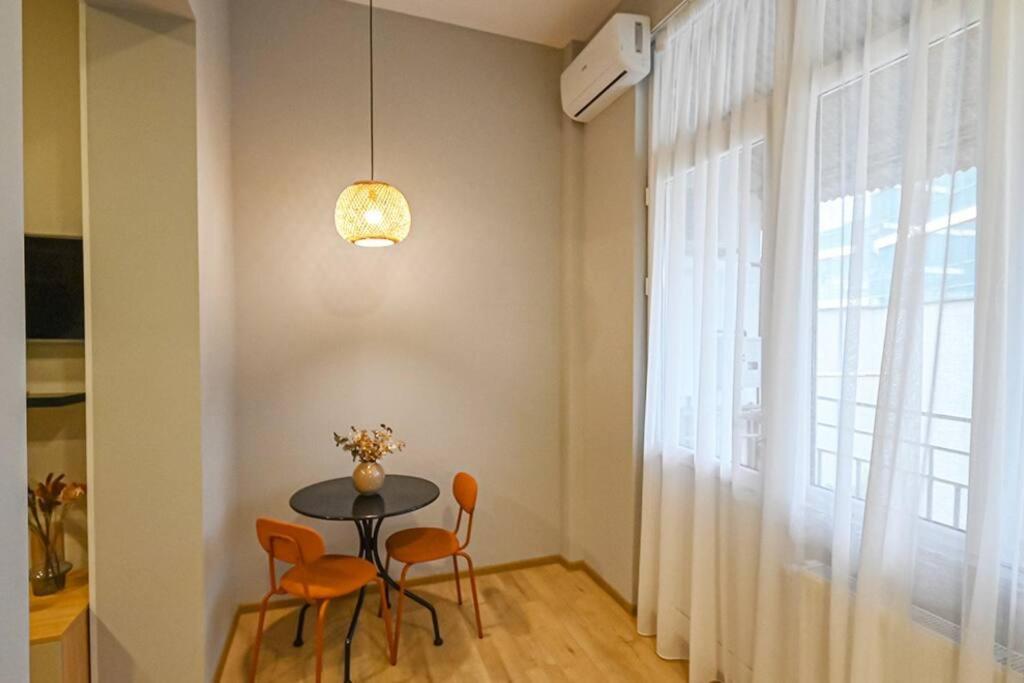 Studio With Balcony In Old City Tbilisi Esterno foto